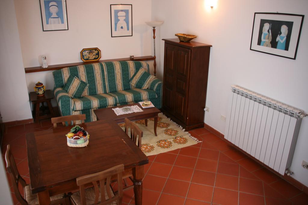 Virginio Castelfalfi Countryside Монтайоне Стая снимка