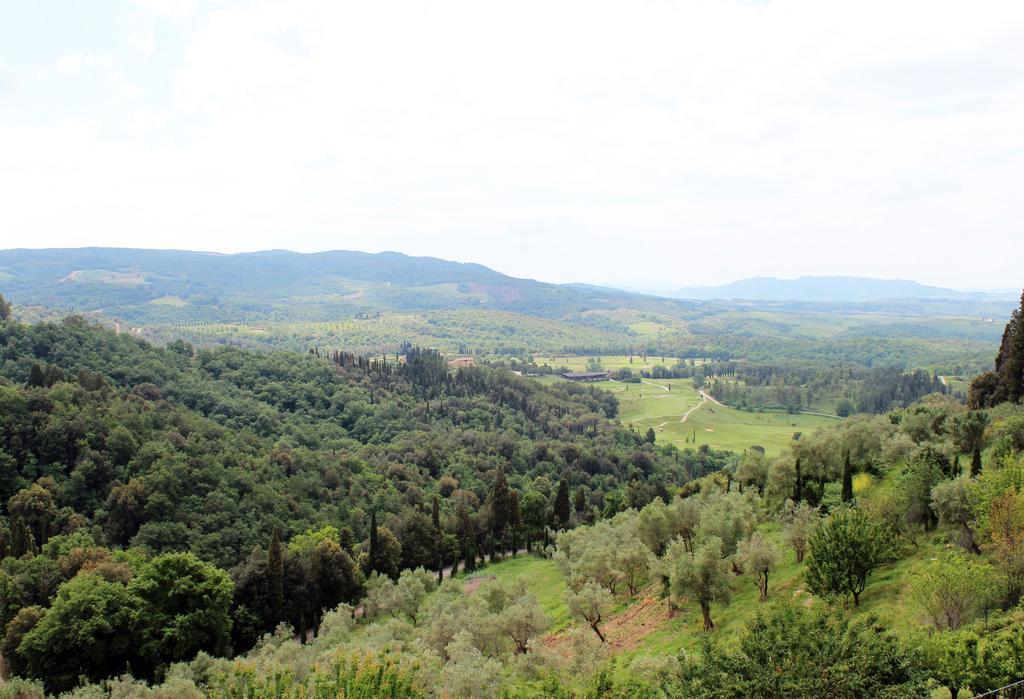 Virginio Castelfalfi Countryside Монтайоне Екстериор снимка