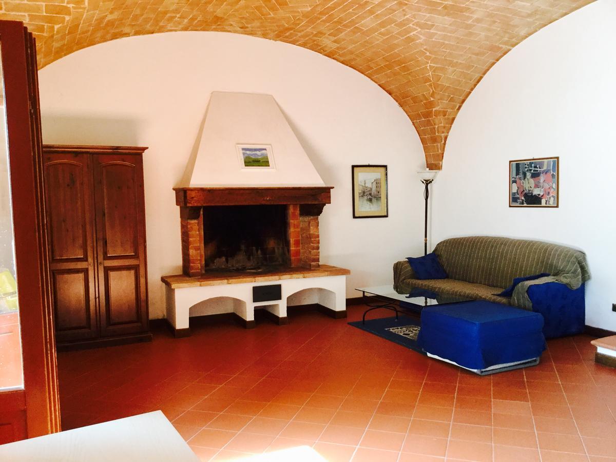 Virginio Castelfalfi Countryside Монтайоне Екстериор снимка