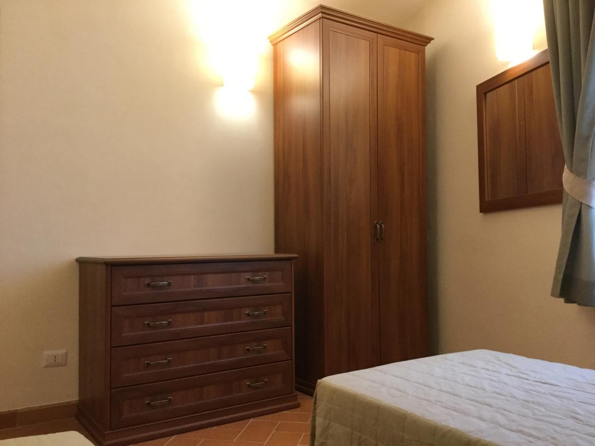 Virginio Castelfalfi Countryside Монтайоне Екстериор снимка