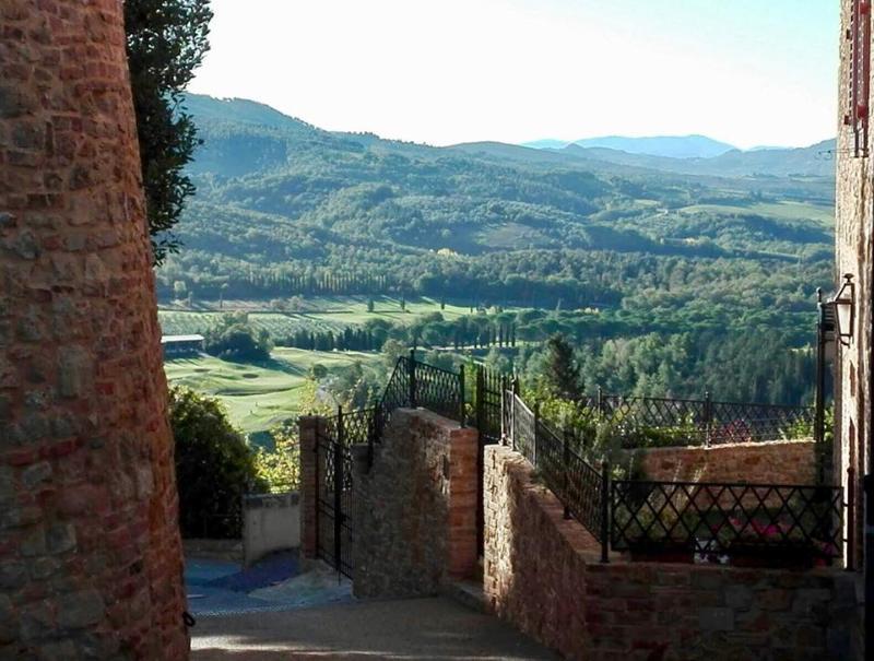 Virginio Castelfalfi Countryside Монтайоне Екстериор снимка